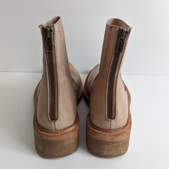 NEW Free People Arlo Santa Fe Chelsea Boot in Natural - Picture 8 of 8